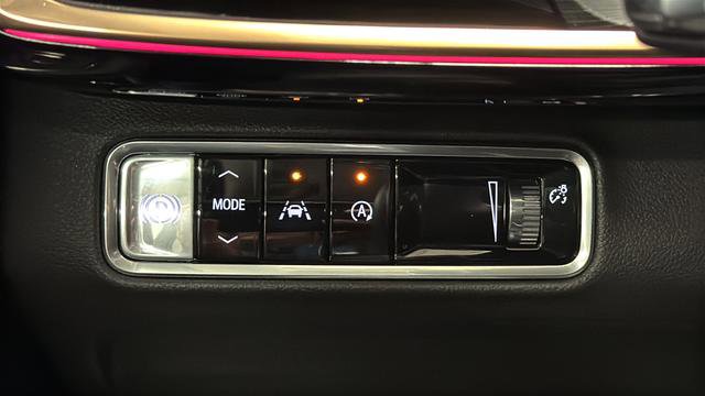 Used 2025 Buick Envision Avenir AWD/4WD image 39