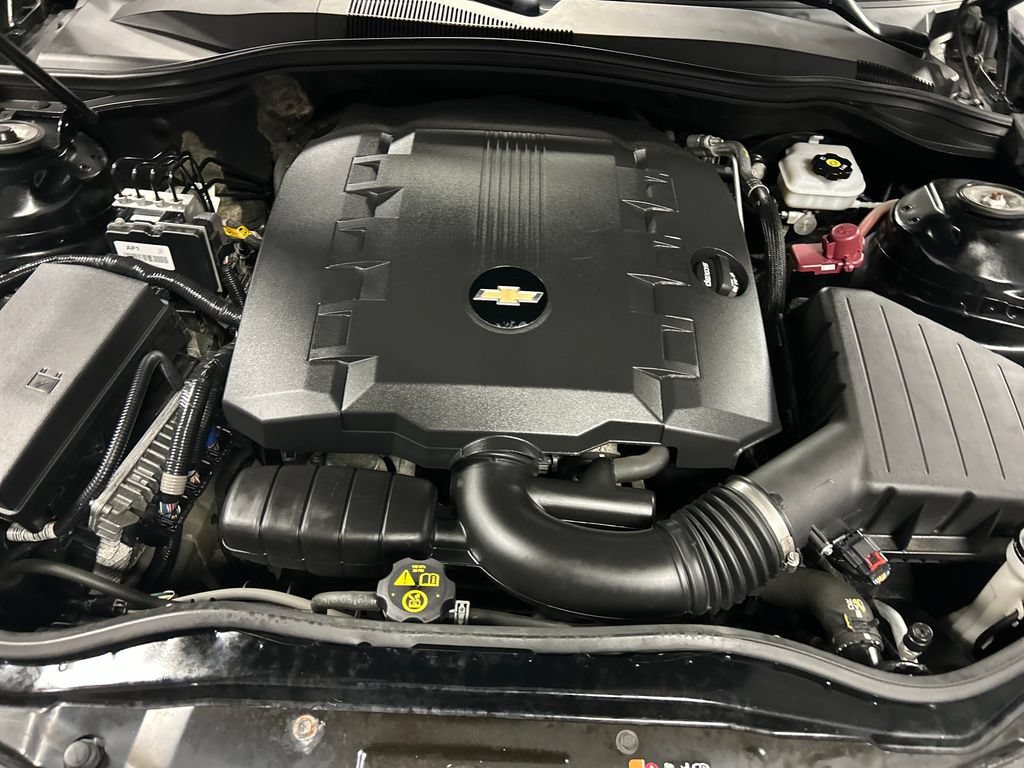 Used 2015 Chevrolet Camaro LS RWD image 21