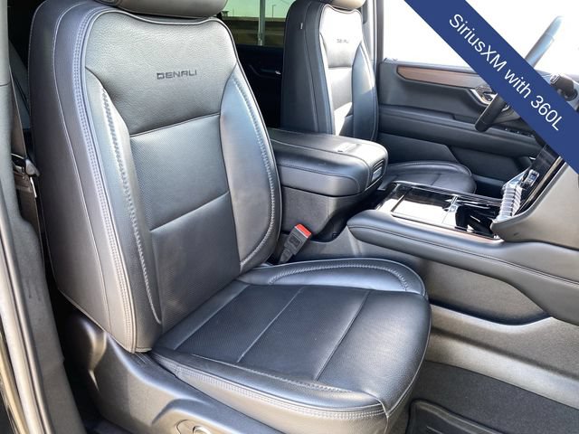 Used 2025 GMC Yukon Denali w/ Sun & Power Step Package AWD/4WD image 13