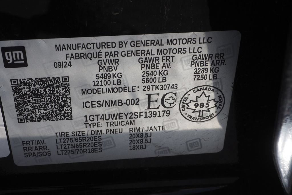 Used 2025 GMC Sierra 3500 Denali w/ Technology Package AWD/4WD image 29