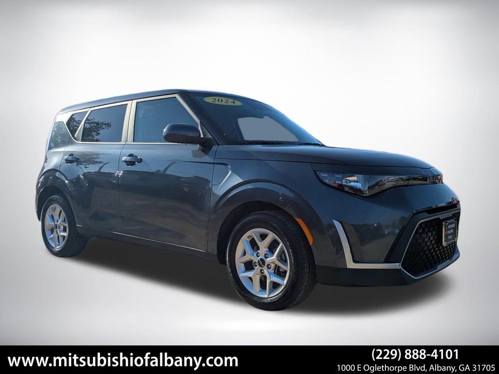 Used 2024 Kia Soul LX w/ Option Group 015