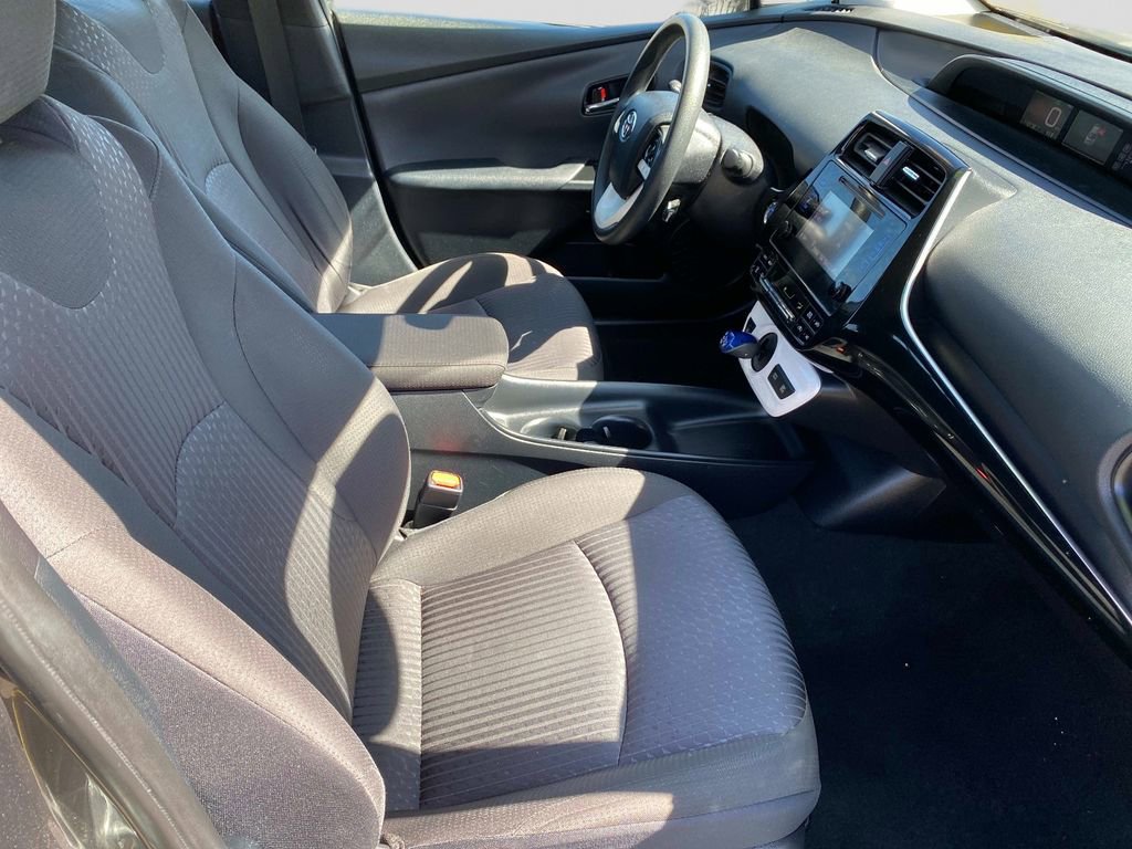 Used 2017 Toyota Prius Two image 20