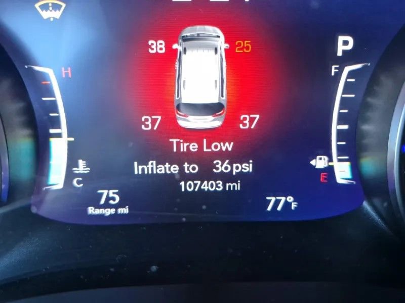 Used 2020 Chrysler Pacifica Touring-L AWD/4WD image 9