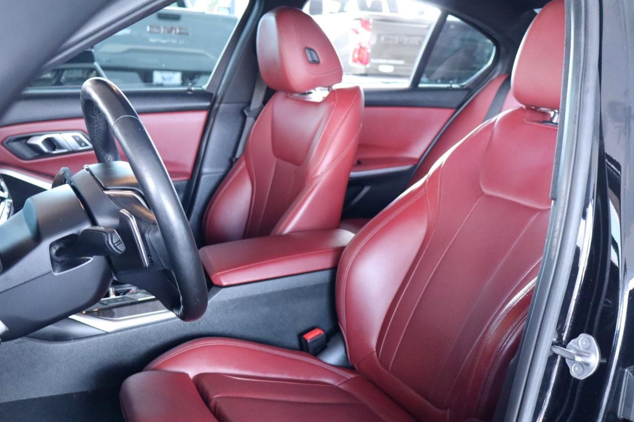 Used 2023 BMW 330i Sedan w/ Premium Package RWD image 16