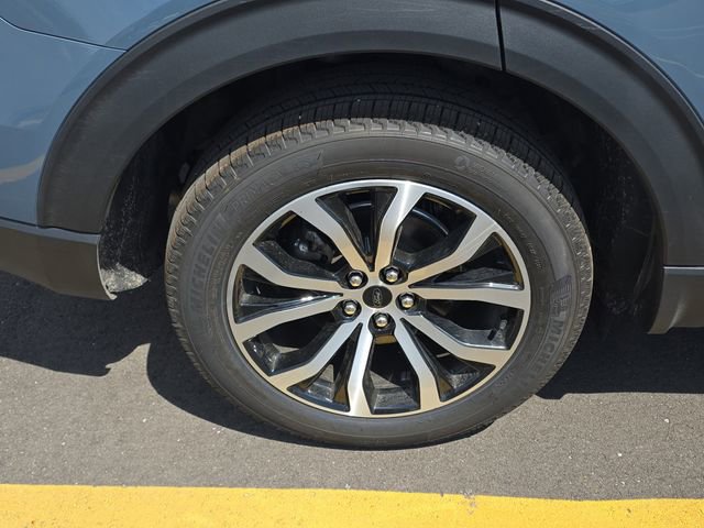 Certified 2025 Ford Explorer ST-Line AWD/4WD image 5