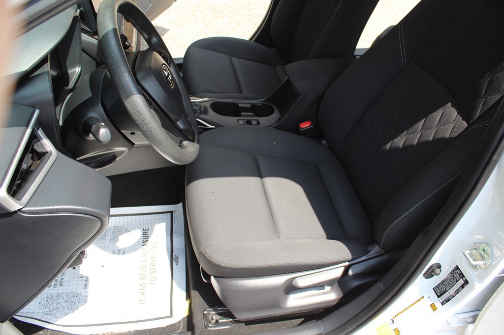 Used 2023 Toyota Corolla LE image 19