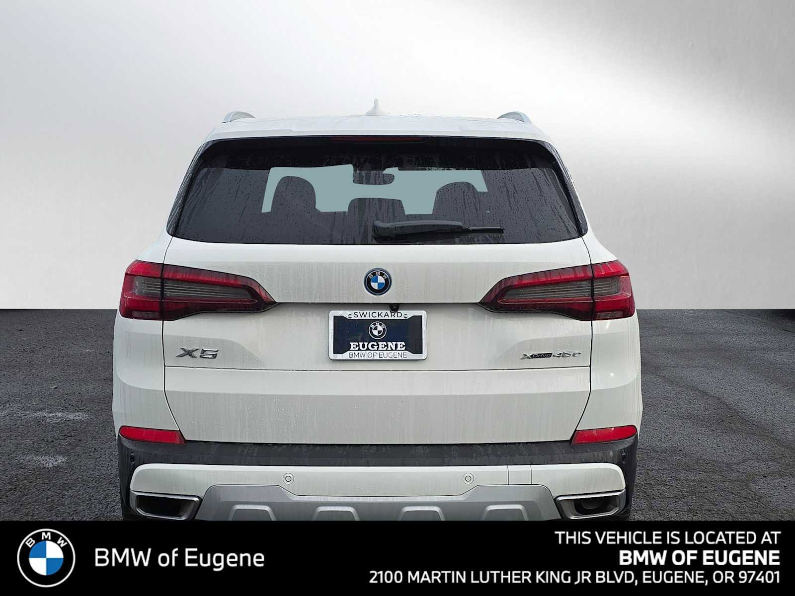 Used 2023 BMW X5 xDrive45e w/ Climate Comfort Package image 4