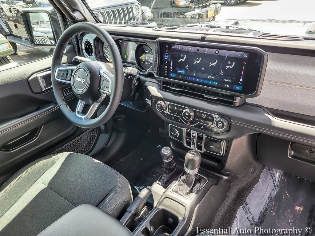 Certified 2025 Jeep Wrangler Unlimited Sahara AWD/4WD image 25