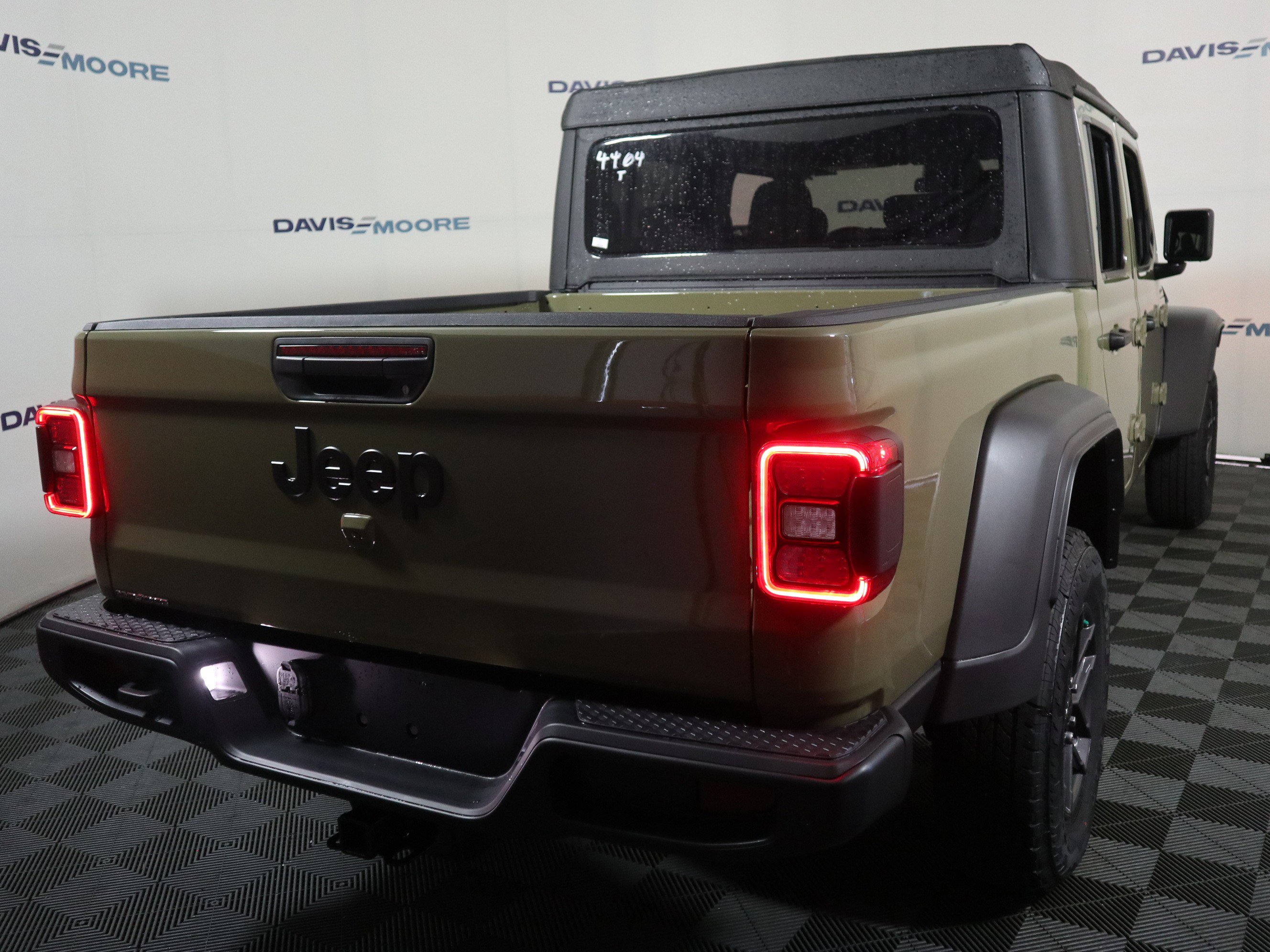 New 2026 Jeep Gladiator Sport AWD/4WD image 6