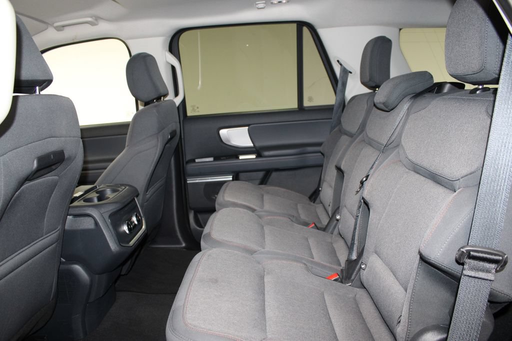 Used 2025 Ford Expedition Active RWD image 24