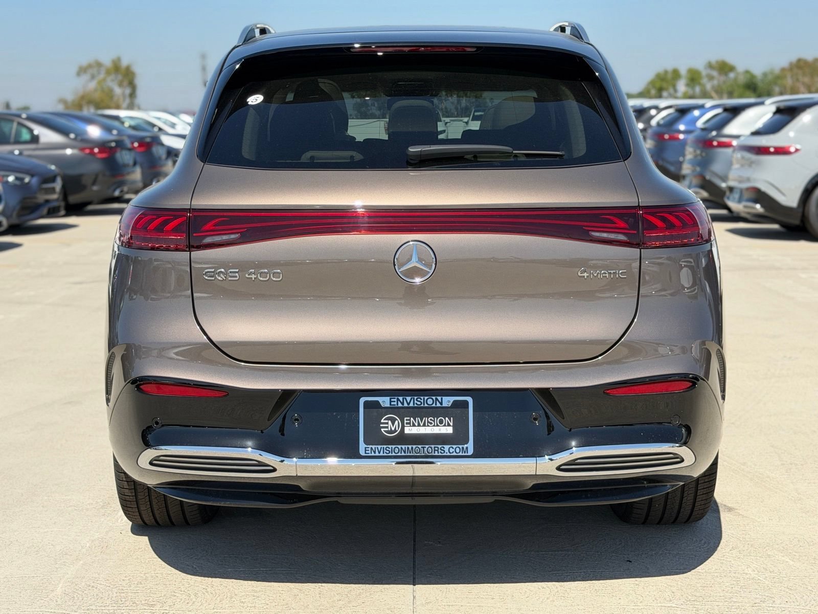 New 2026 Mercedes-Benz EQS 400 4MATIC SUV image 9