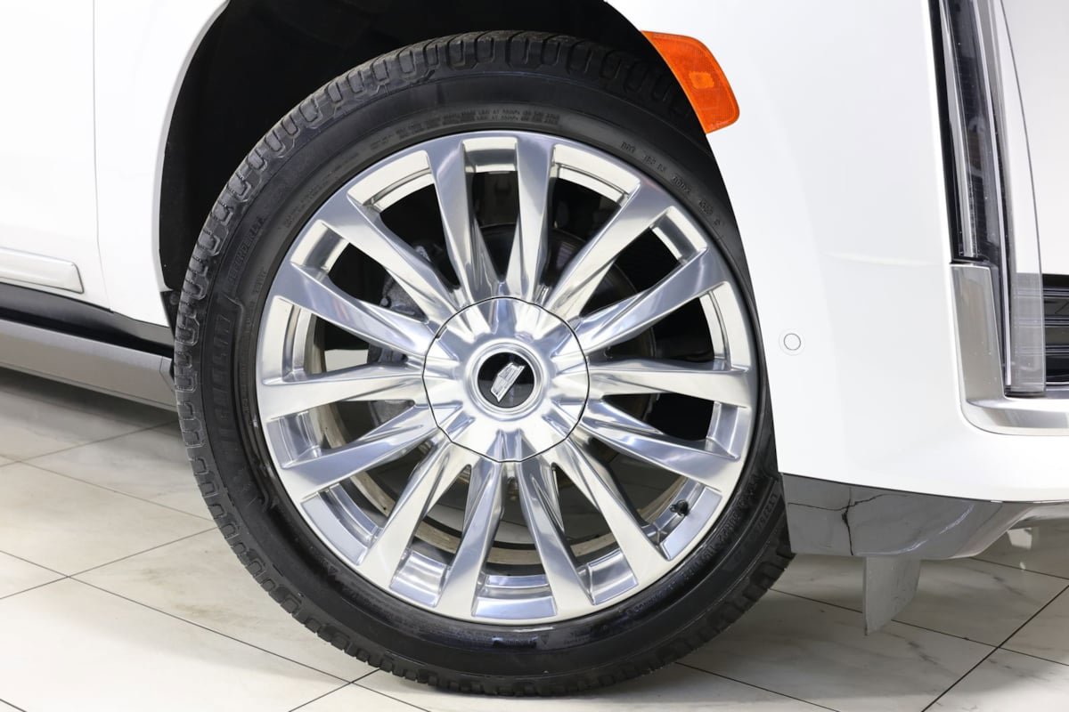 Used 2022 Cadillac Escalade ESV Premium Luxury w/ Performance Package image 15