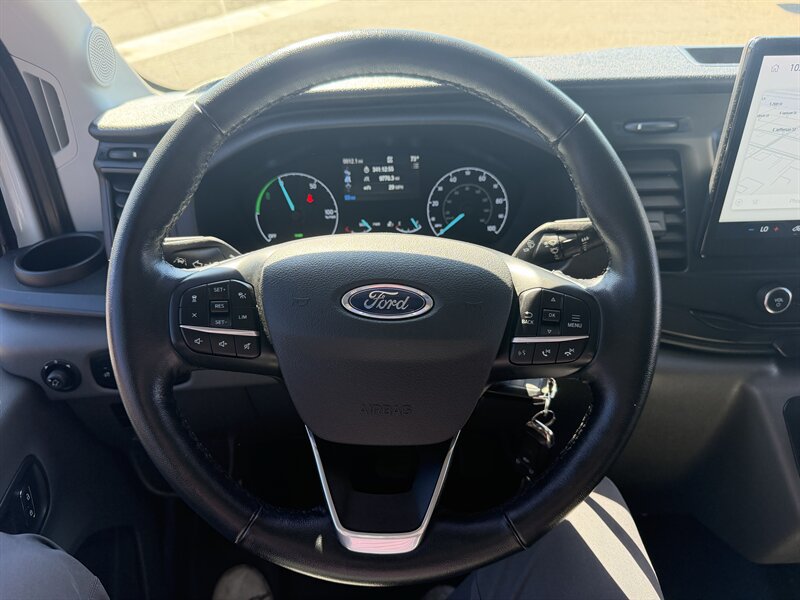 Used 2023 Ford E-Transit Medium Roof RWD image 14