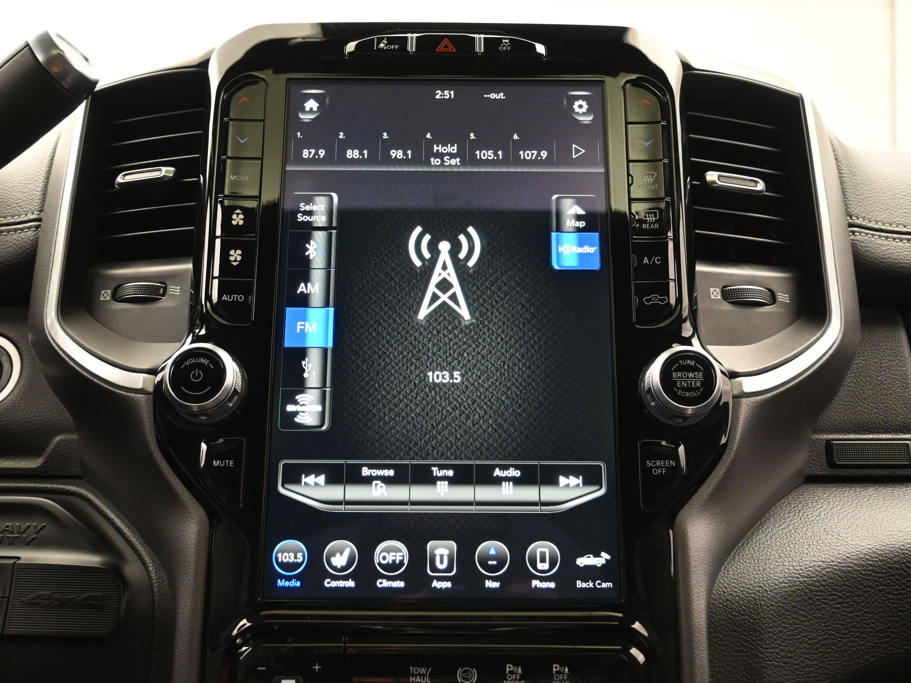 Used 2020 RAM 3500 Laramie w/ Night Edition AWD/4WD image 29