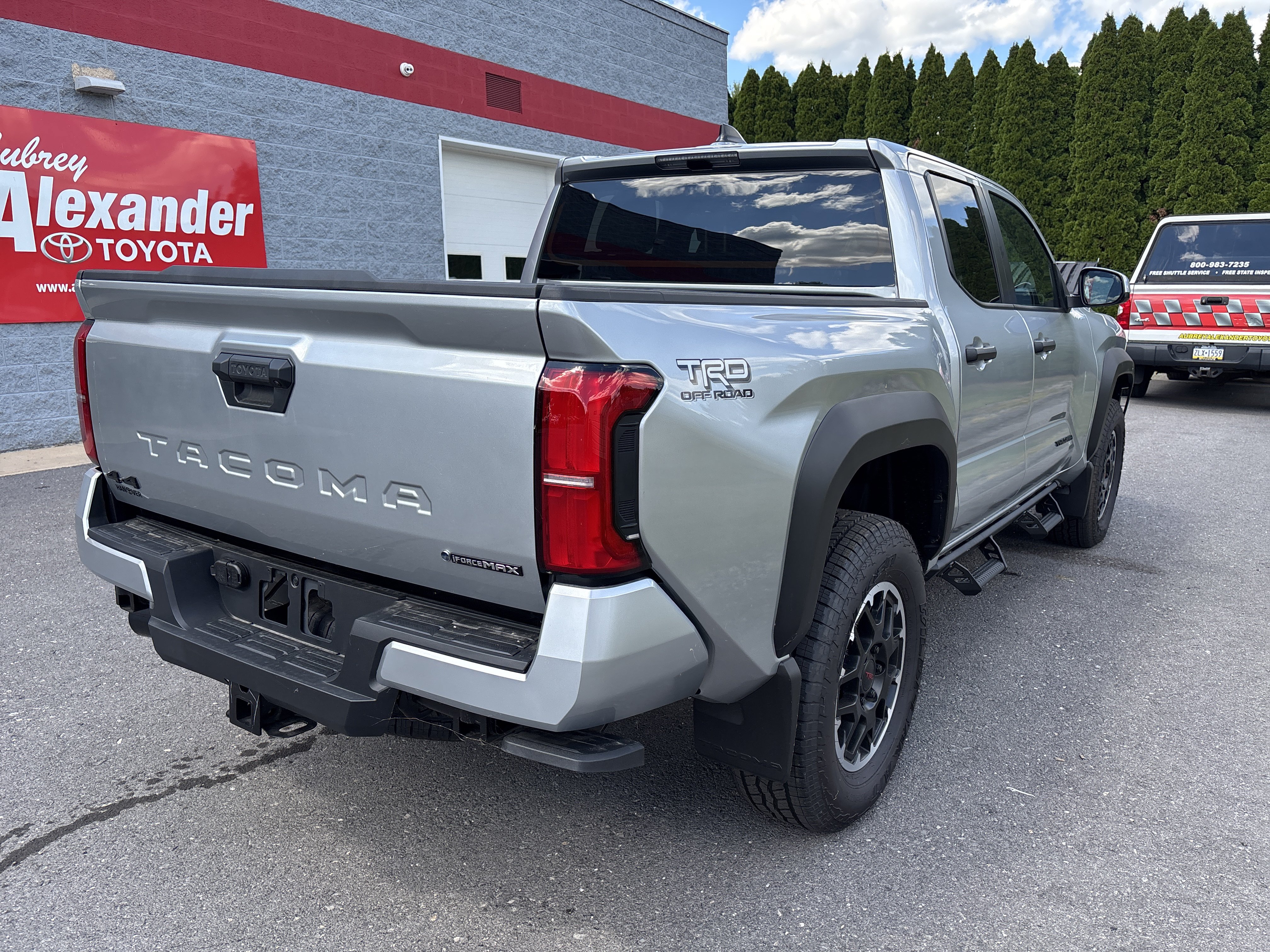 Certified 2026 Toyota Tacoma TRD Off-Road AWD/4WD image 3
