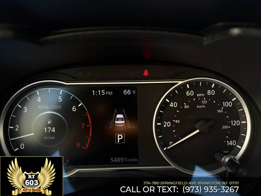 Used 2024 Nissan Versa SV FWD image 18