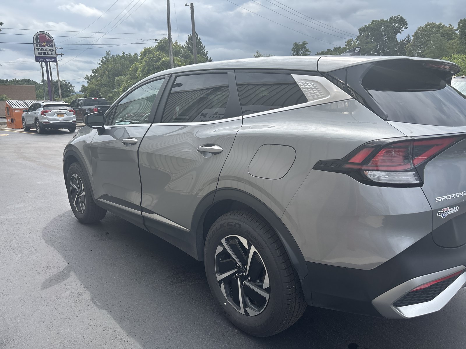 Used 2023 Kia Sportage LX AWD/4WD image 7
