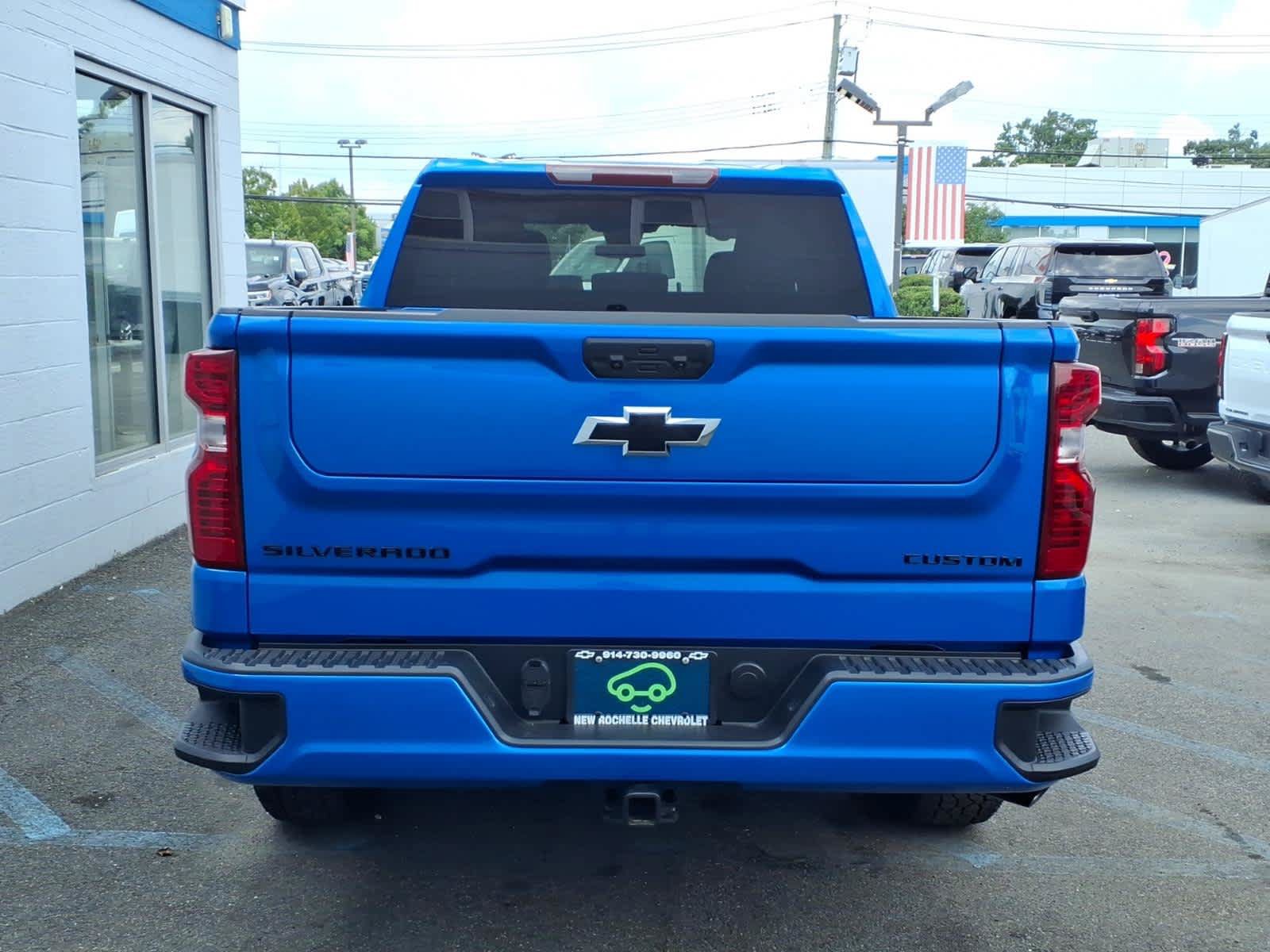 Certified 2026 Chevrolet Silverado 1500 Custom w/ Turbomax Blackout Package AWD/4WD image 5