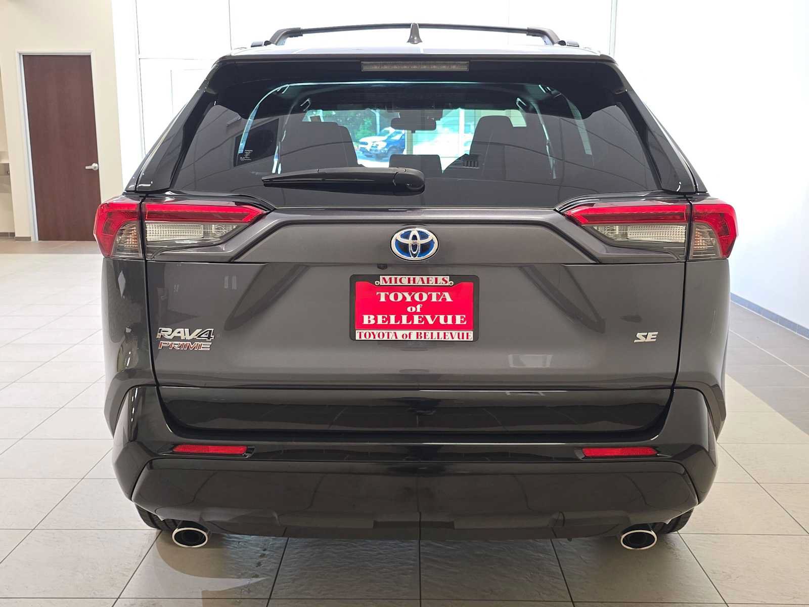 Used 2024 Toyota RAV4 SE AWD/4WD image 5