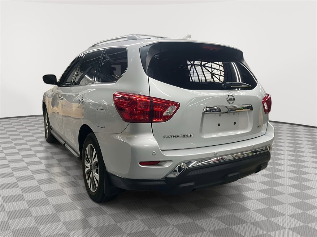 Used 2019 Nissan Pathfinder S image 6