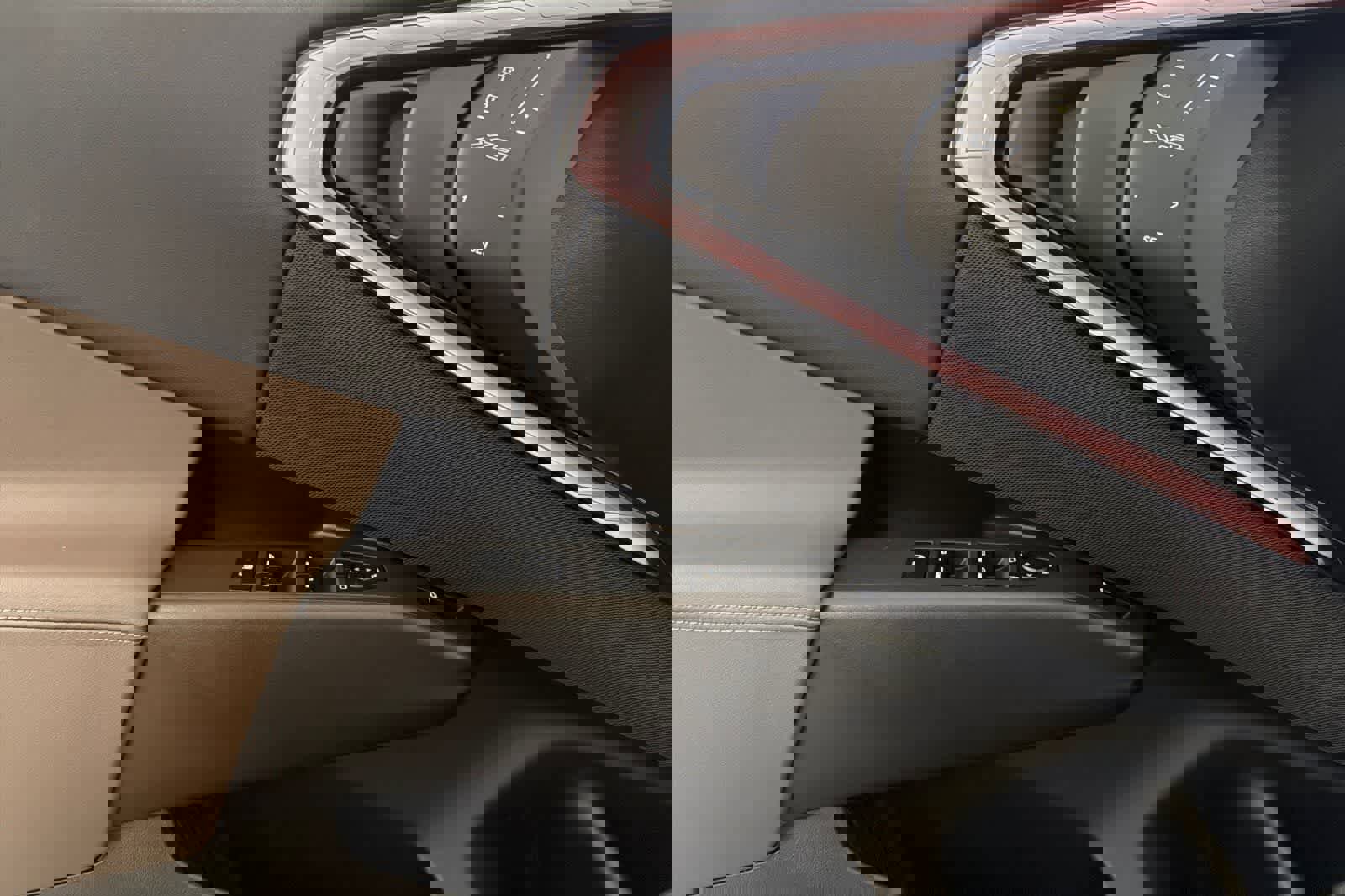 Used 2025 BMW X3 xDrive30i w/ Convenience Package image 12