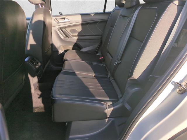 Used 2023 Volkswagen Tiguan SE FWD image 19
