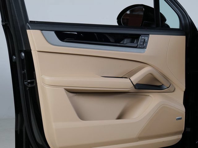 New 2026 Porsche Cayenne AWD/4WD image 26