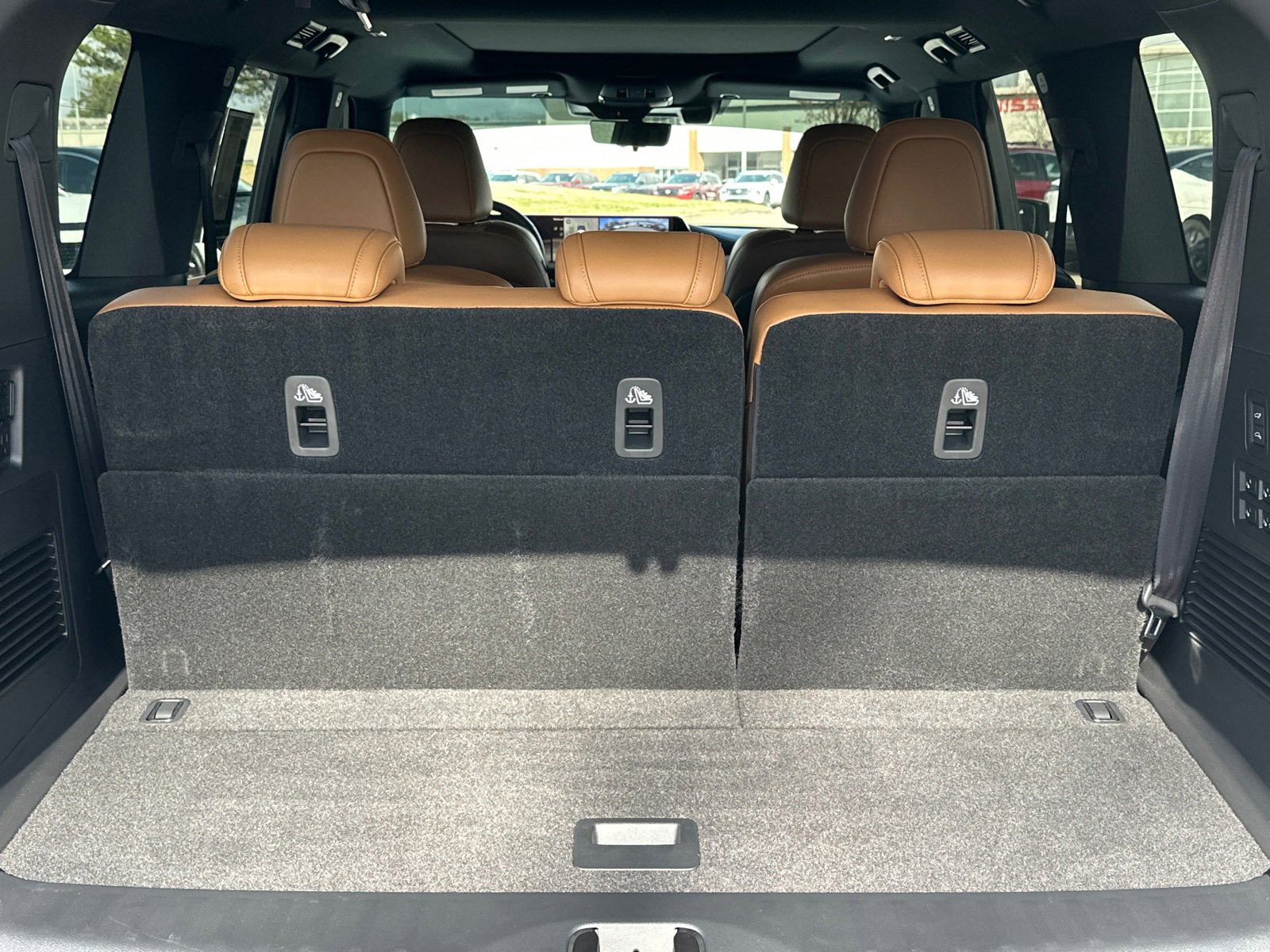 Certified 2026 Nissan Armada Platinum Reserve image 19