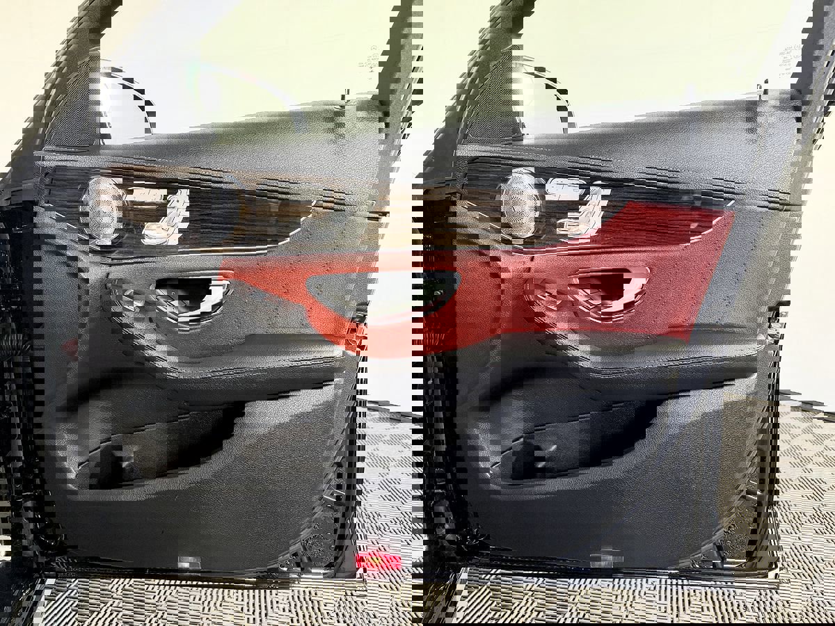 Used 2015 Mercedes-Benz C 400 4MATIC image 43