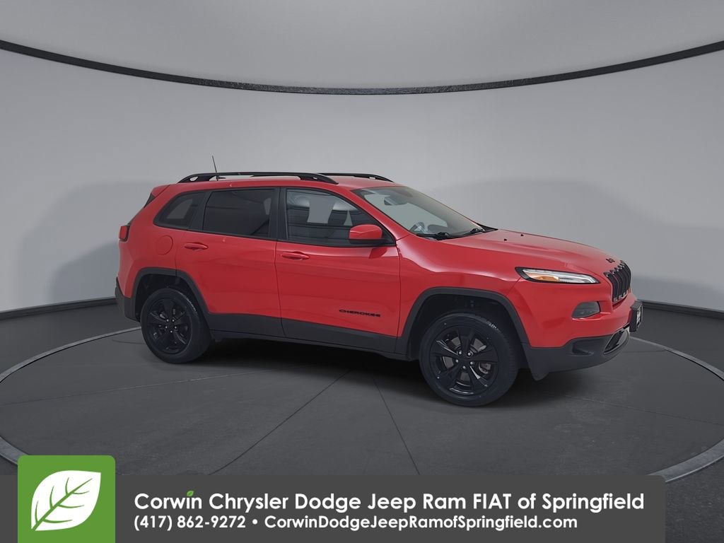 Certified 2018 Jeep Cherokee Latitude w/ Altitude Package FWD image 2