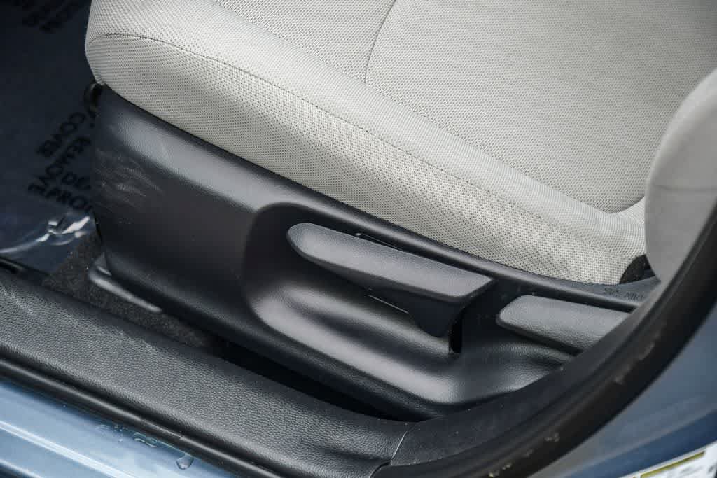 Used 2020 Toyota Corolla L w/ Carpet Mat Package (TMS) FWD image 25