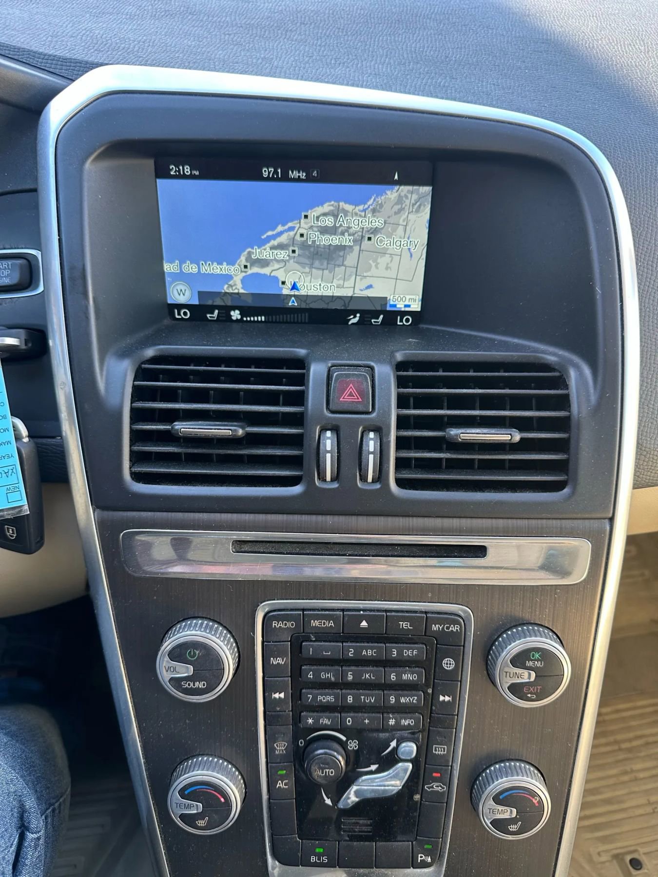 Used 2016 Volvo XC60 T5 Premier image 4