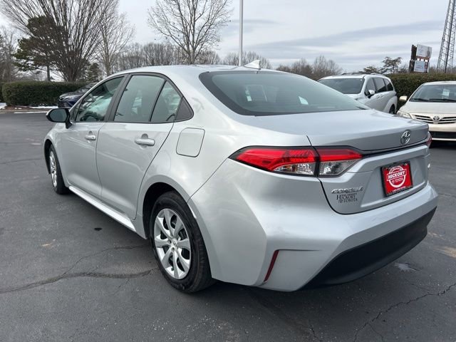 Used 2024 Toyota Corolla LE image 7