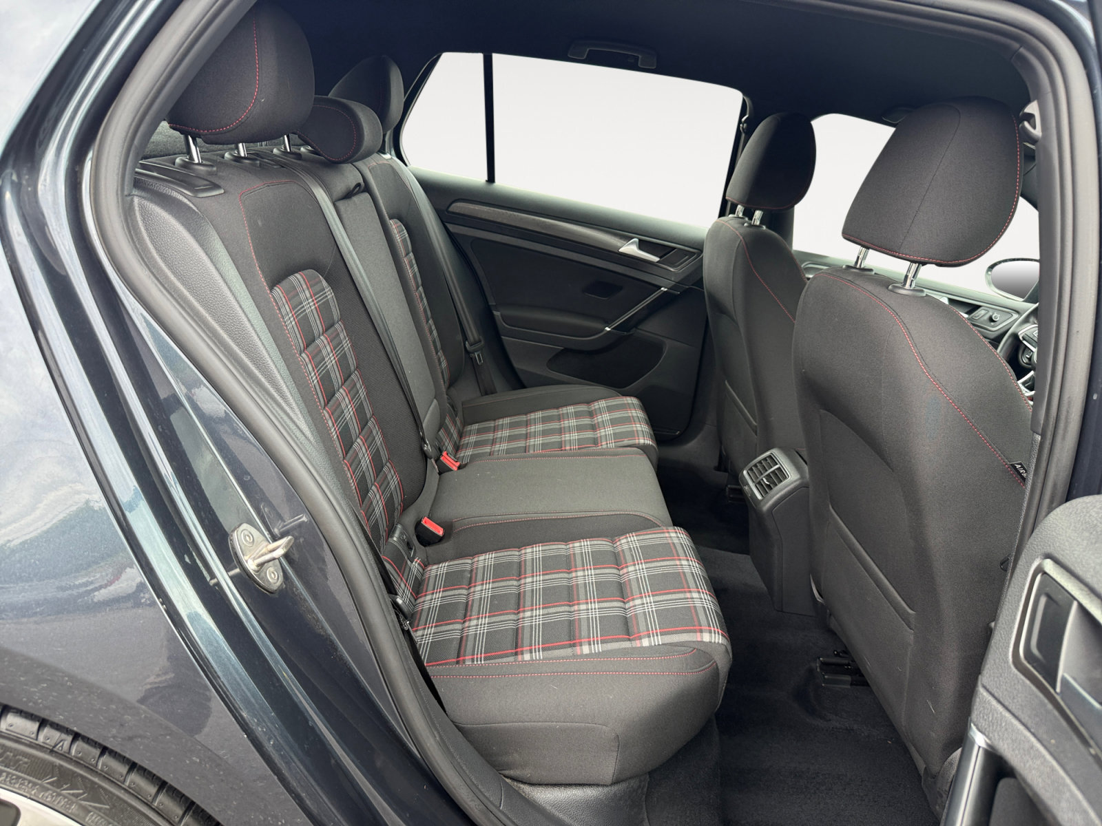 Used 2018 Volkswagen GTI S FWD image 18