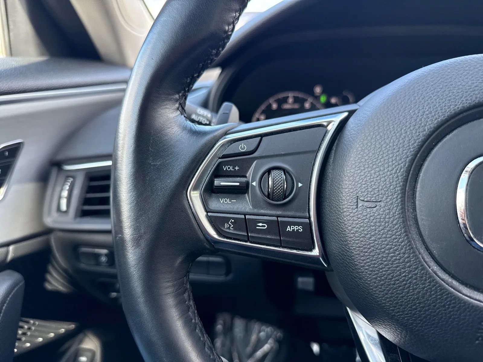 Used 2023 Acura TLX FWD image 19