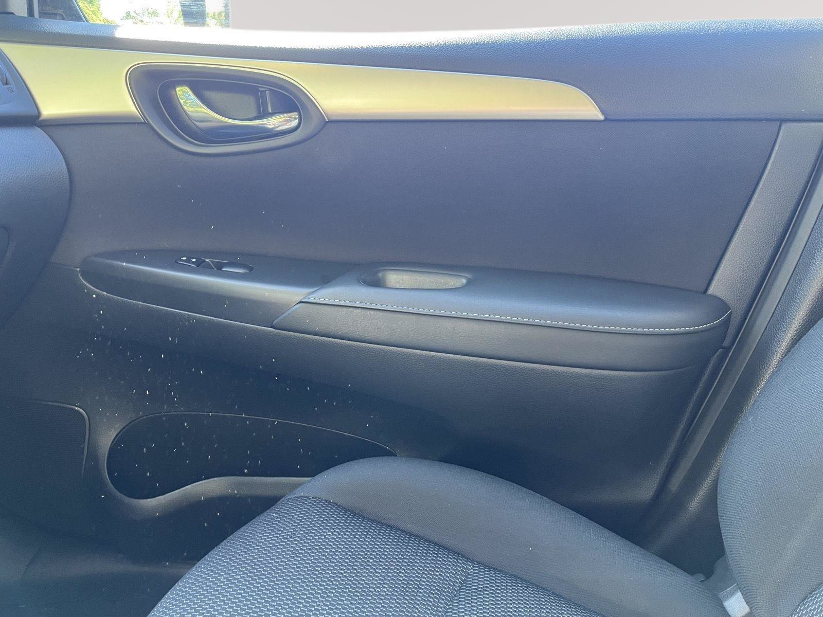 Used 2019 Nissan Sentra S FWD image 23