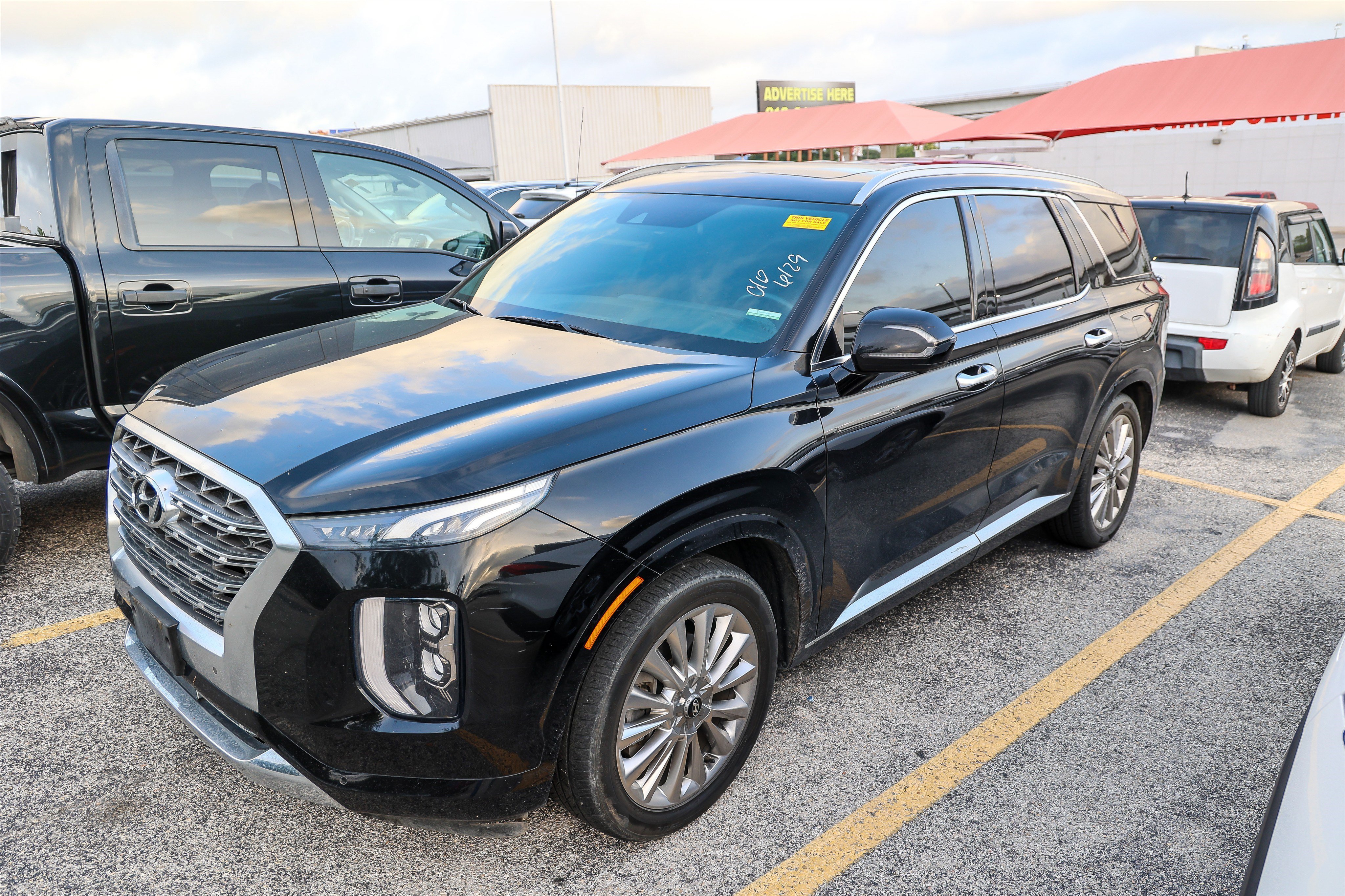 Used 2020 Hyundai Palisade Limited FWD image 3