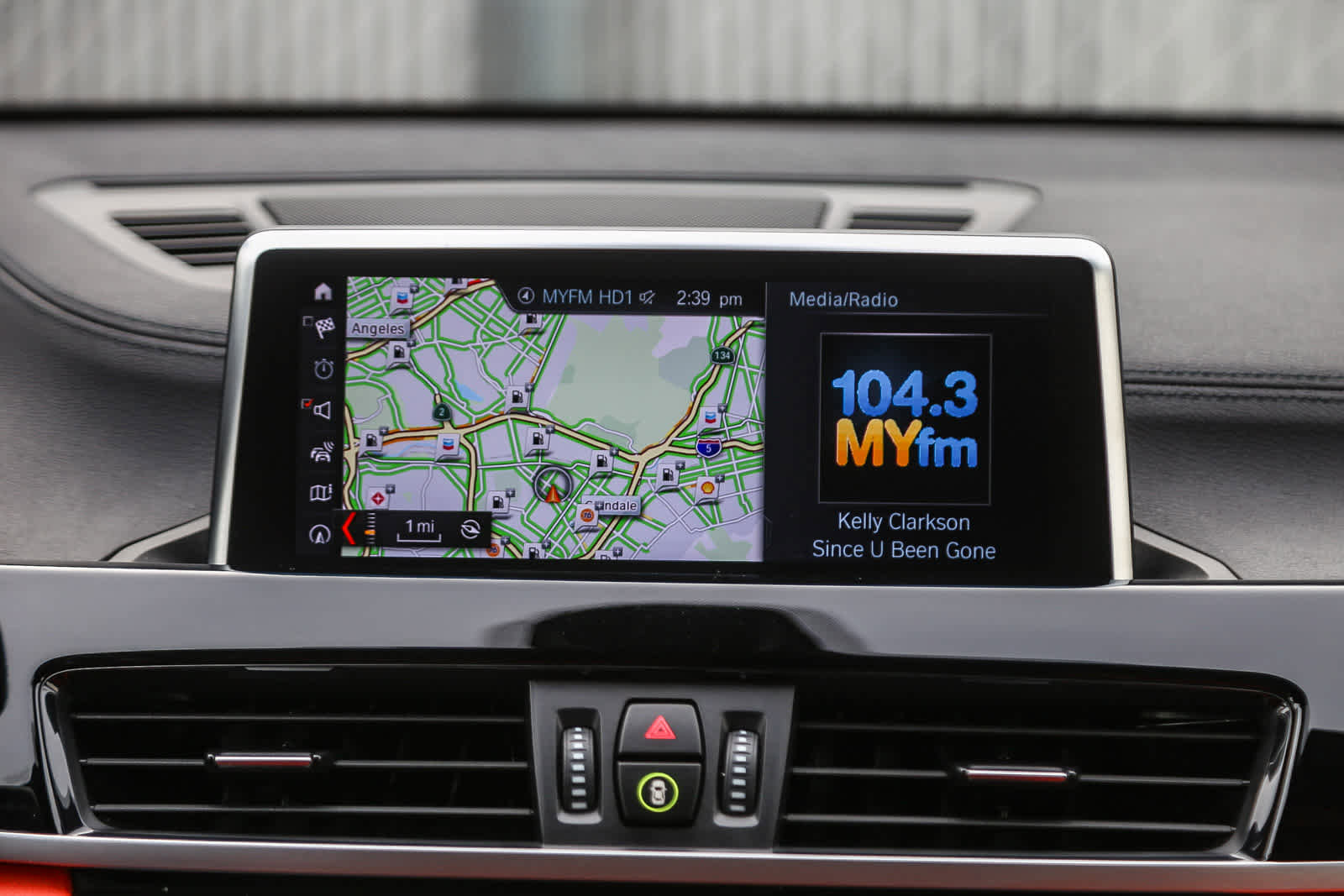 Used 2022 BMW X2 sDrive28i w/ M Sport X Package image 11