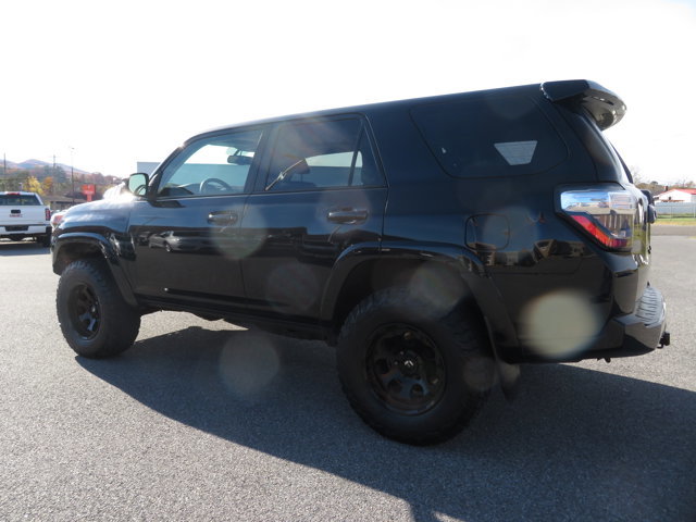 Used 2019 Toyota 4Runner SR5 image 5