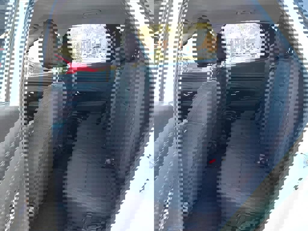 Certified 2025 Hyundai Tucson SE image 4