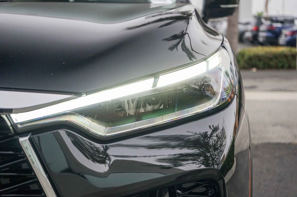 Certified 2023 INFINITI QX60 Luxe w/ Cargo Package image 8