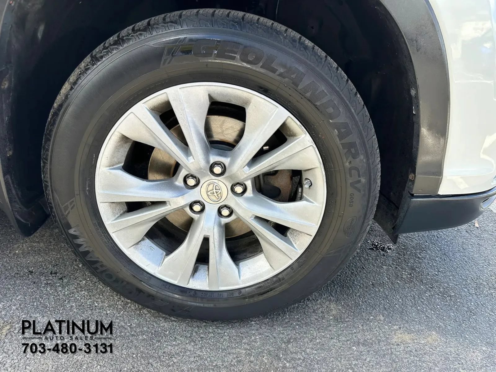 Used 2015 Toyota Highlander Plus AWD/4WD image 22