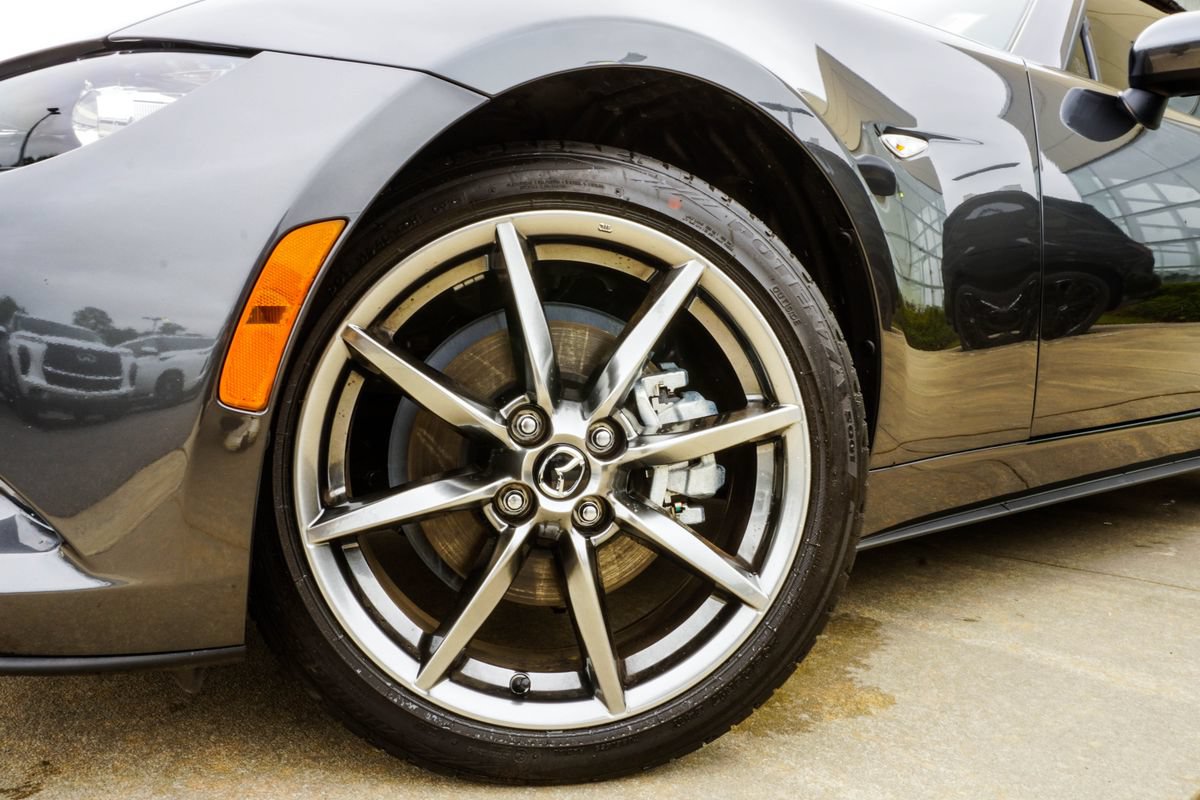 Used 2023 MAZDA MX-5 Miata Grand Touring w/ Weather Package RWD image 3
