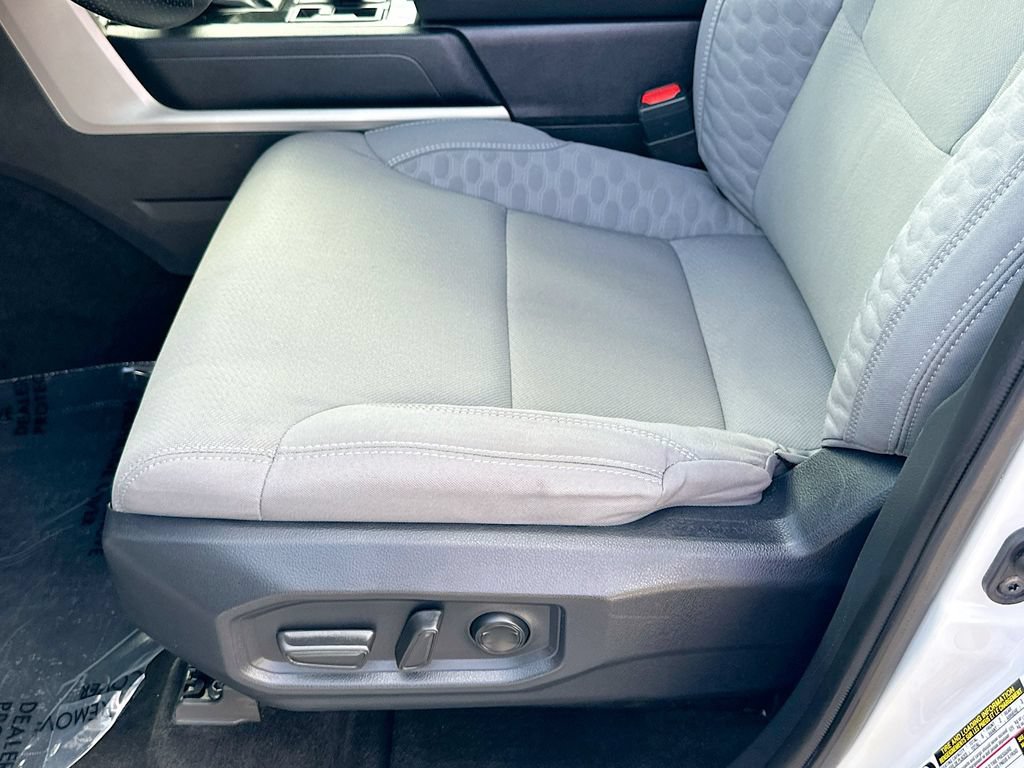 Used 2025 Toyota Tundra SR5 AWD/4WD image 18