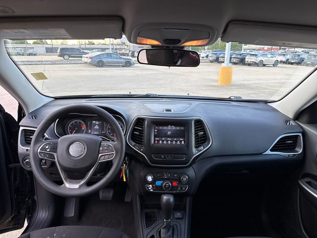 Used 2020 Jeep Cherokee Latitude image 27