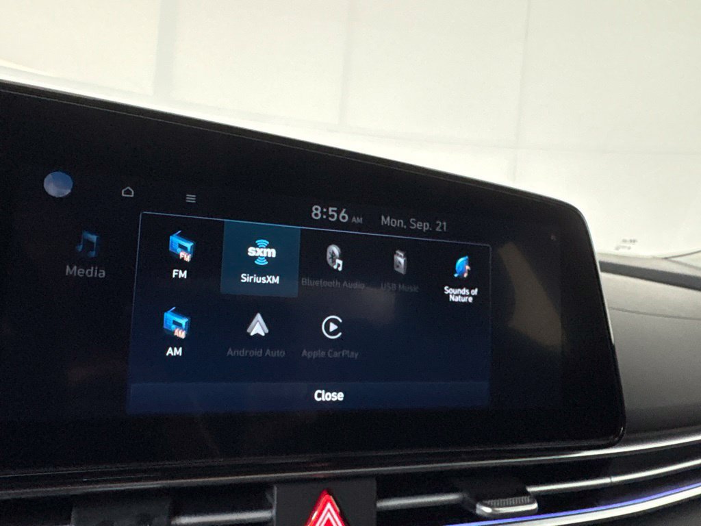 New 2026 Hyundai Elantra Limited FWD image 30