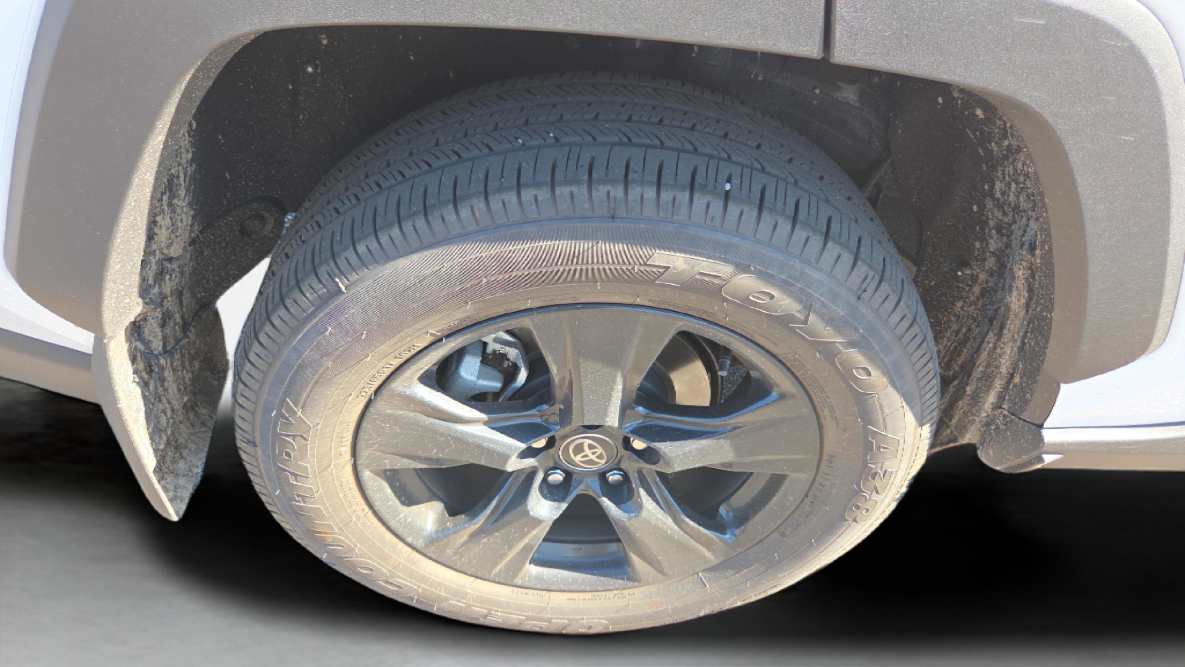 Used 2025 Toyota RAV4 XLE image 31