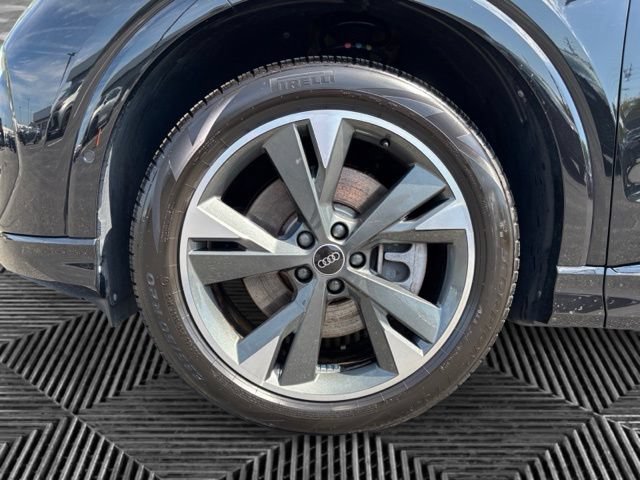 Used 2023 Audi Q4 e-tron Premium Plus AWD/4WD image 30
