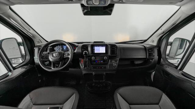 Used 2024 RAM ProMaster 2500 w/ Convenience Group FWD image 21