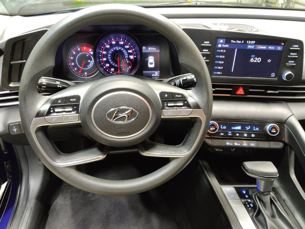 Used 2021 Hyundai Elantra SEL FWD image 22
